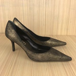Vigotti Pointed Toe Heels Black w/Gold Finish